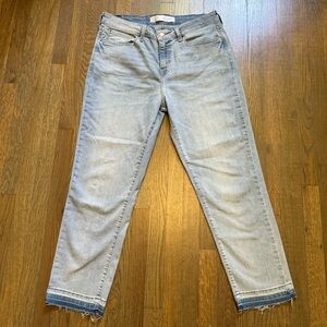 Levi’s Signature Mid Rise Boyfriend Jeans - Size 12